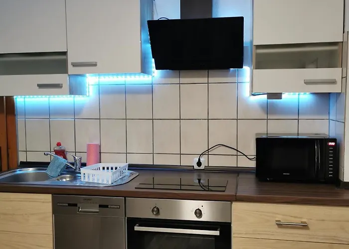 60 Qm Dachgeschoss Alte Baeckerei *